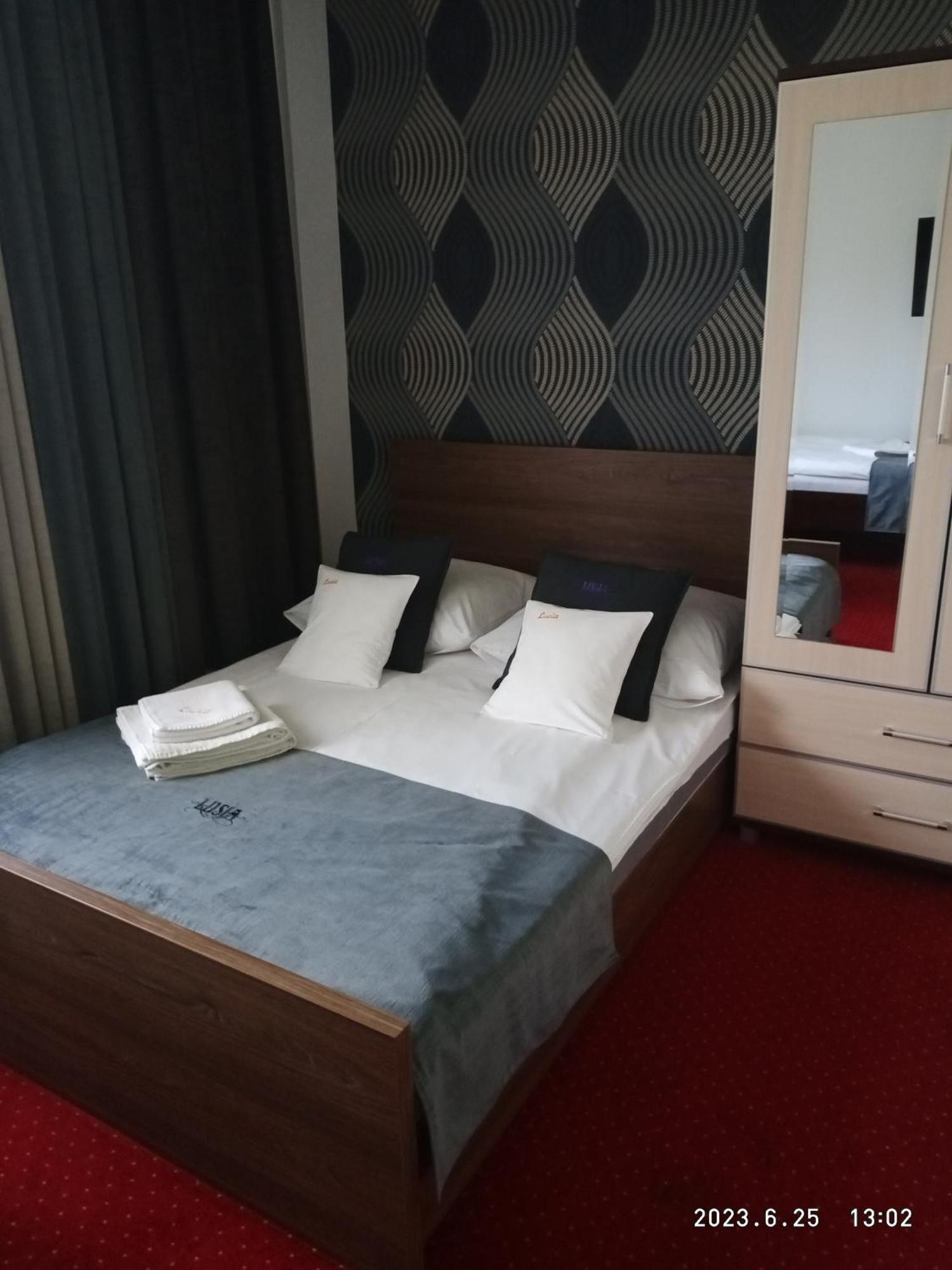 Lusia Bed & Breakfast *