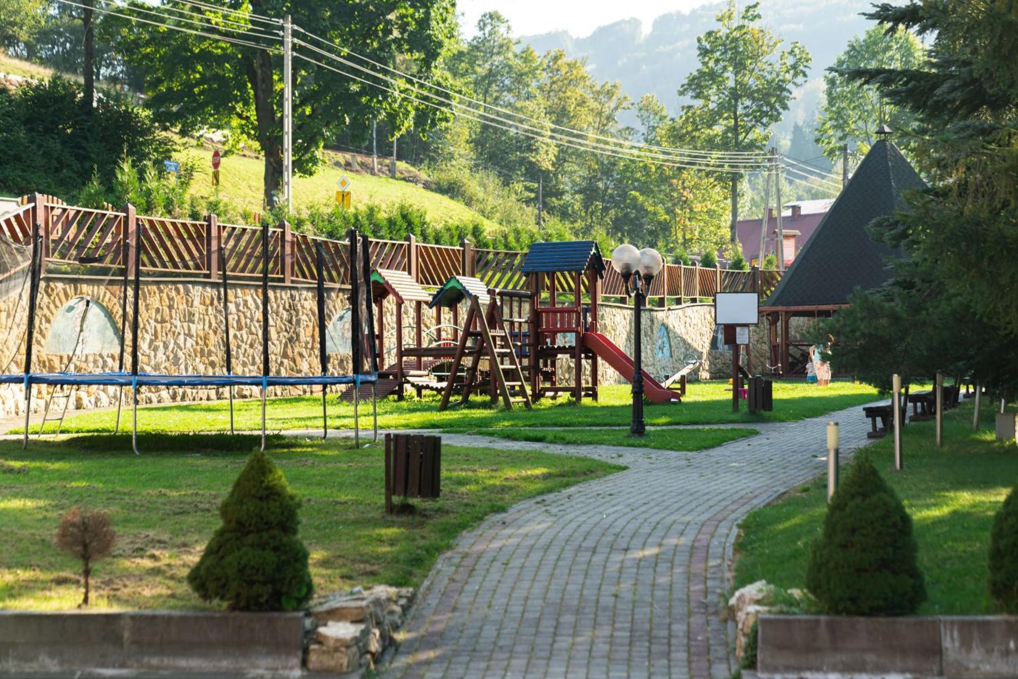 Lusia Bed & Breakfast *
